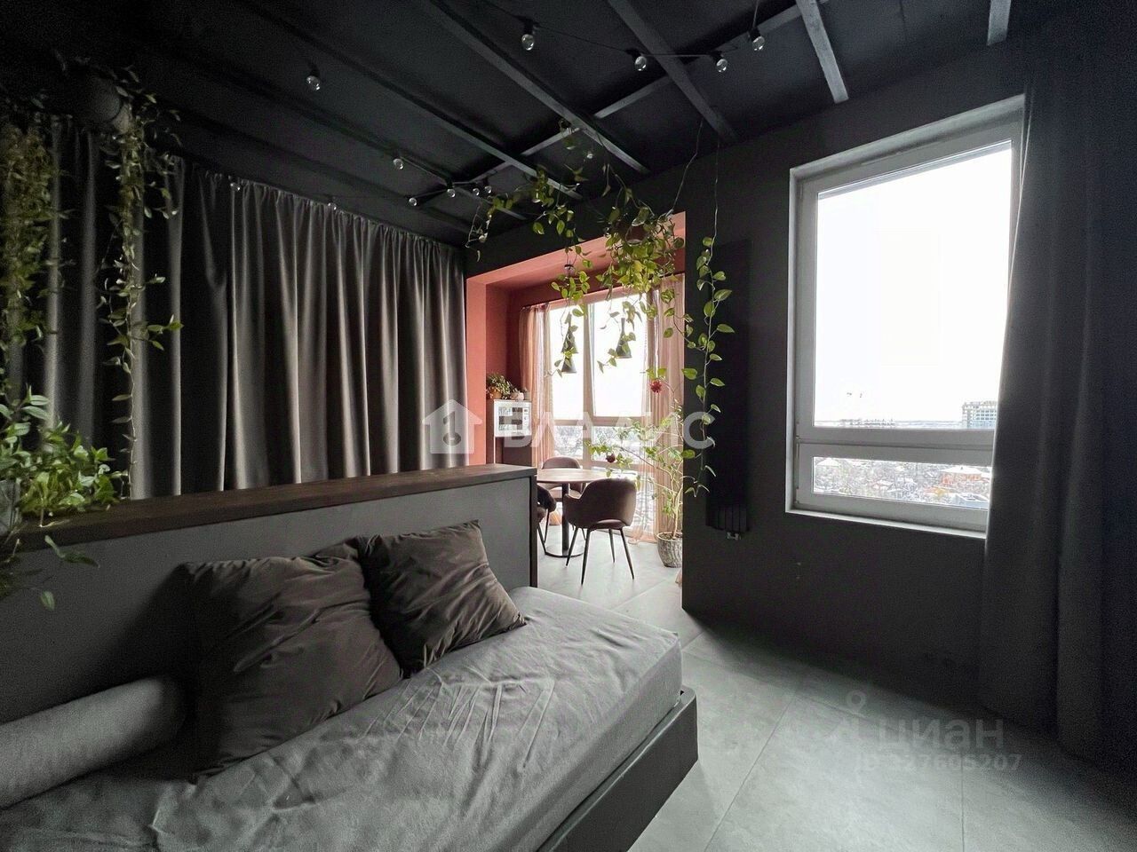 Продажа 3-комн квартиры на вторичном рынке проспект Магеллана, 4