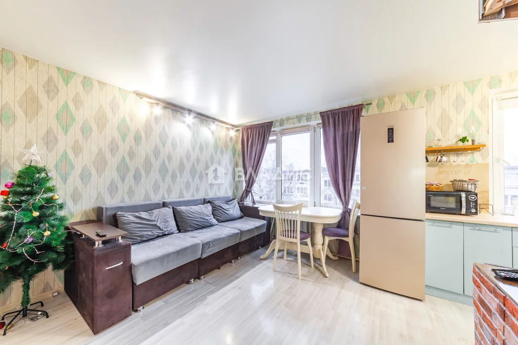 3-комн квартира ул. Червонного Казачества,  д. 22