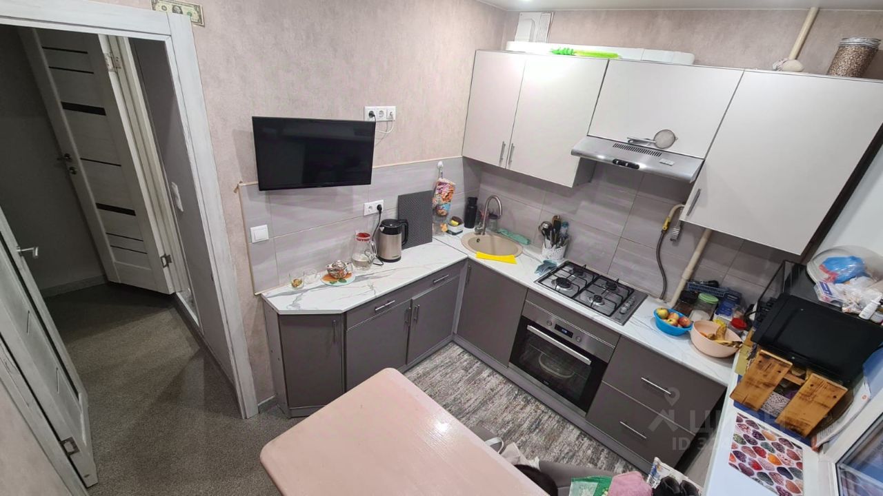 Продажа 3-комн квартиры на вторичном рынке Снайперская улица, 5