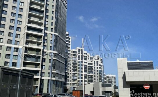 Продажа 2-комн квартиры на вторичном рынке Маршала Захарова ул,  д. 8