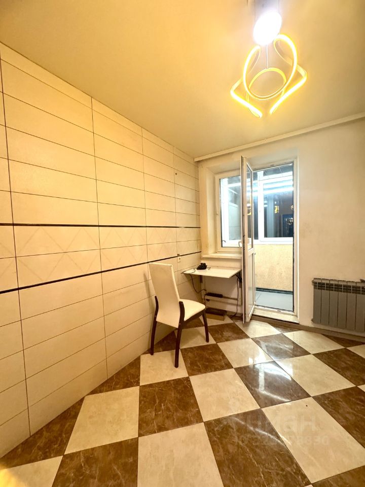 Продажа 3-комн квартиры на вторичном рынке Монино пгт, улица Алксниса, 42