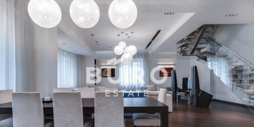 6-комн квартира Неопалимовский 1-й пер,  д. 8