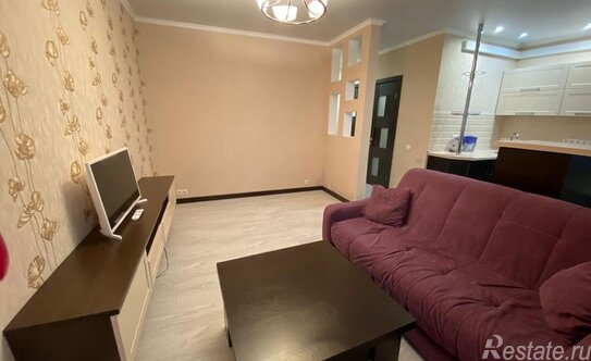 Продажа 2-комн квартиры на вторичном рынке Павшино, Молодёжная улица,  д. 3