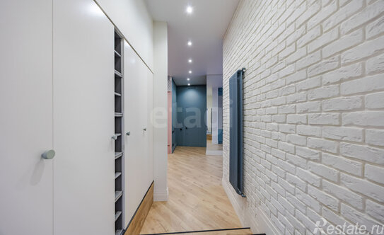 Продажа 1-комн квартиры на вторичном рынке ул Новоладожская,  д. 6,  к. 2