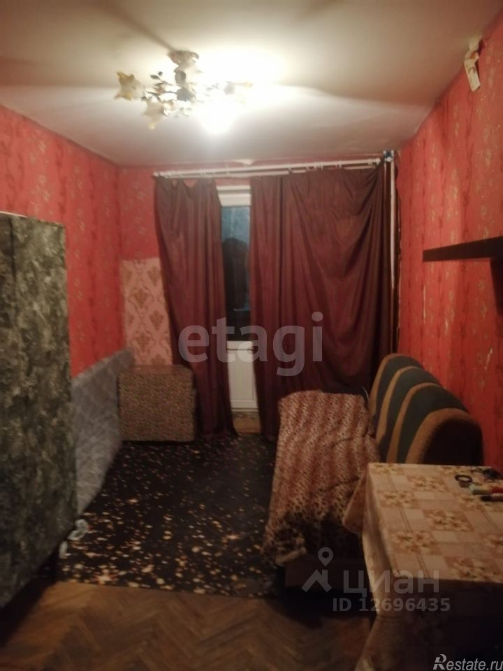 Продажа 3-комн квартиры на вторичном рынке Стройковская улица,  д. 6