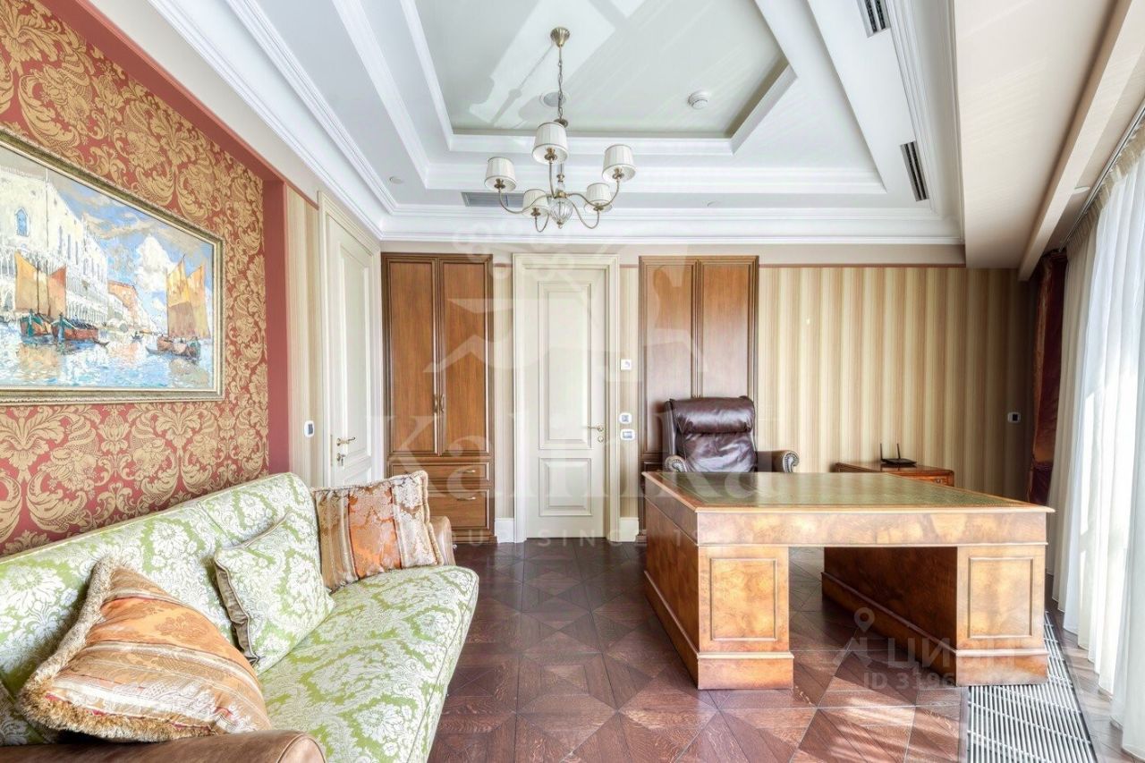 Продажа 3-комн квартиры на вторичном рынке 1-й Красногвардейский проезд, 15