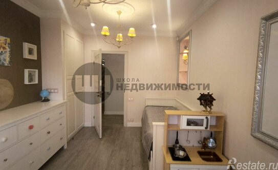 Продажа 4-комн квартиры на вторичном рынке ул Рябиновая,  д. 16