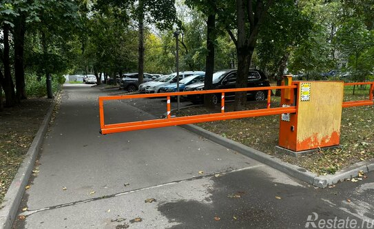 Продажа 2-комн квартиры на вторичном рынке Есенинский б-р,  д. 9 к5