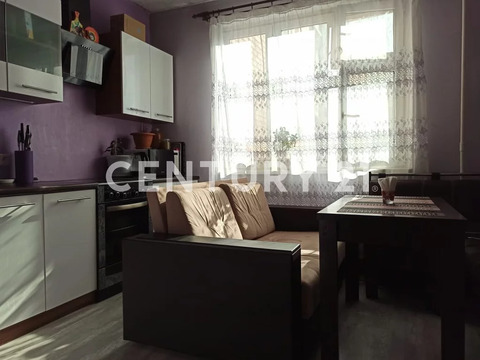 Продажа 3-комн квартиры на вторичном рынке Лобня, Физкультурная ул. ,  д. 4
