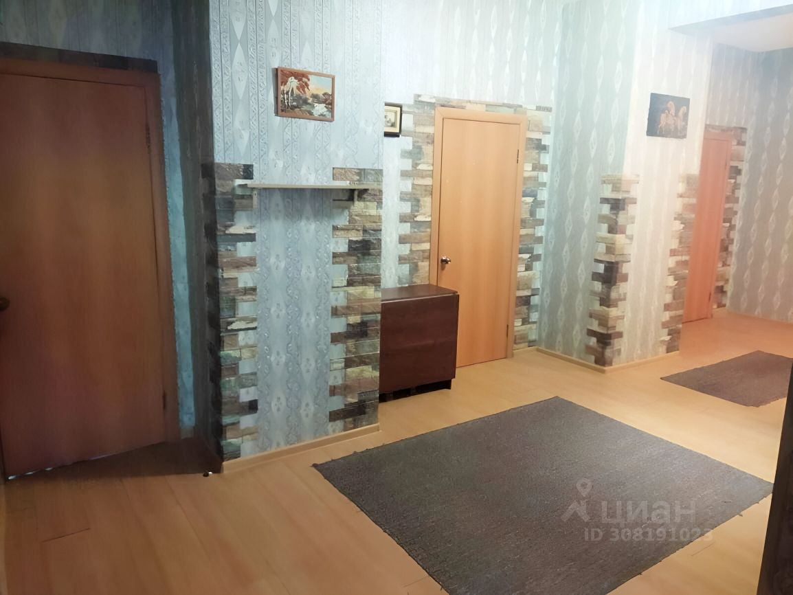 Продажа 3-комн квартиры на вторичном рынке Онежская улица, 9/4кБ