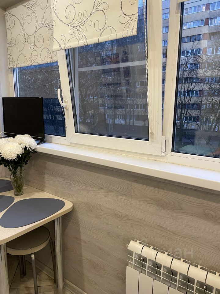 Продажа 2-комн квартиры на вторичном рынке проспект Луначарского, 80К4