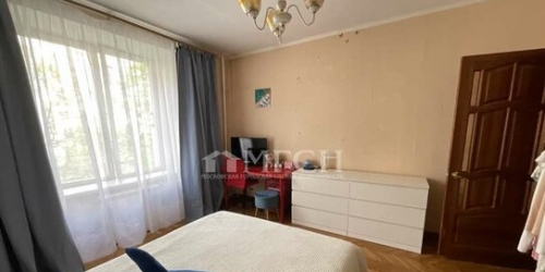 3-комн квартира ул Трофимова,  д. 2/1