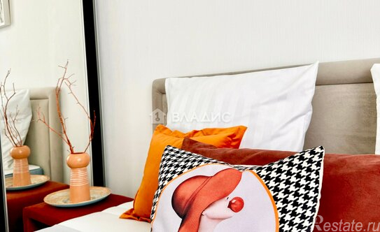 Продажа 1-комн квартиры на вторичном рынке Ям, улица Мезенцева,  д. 4