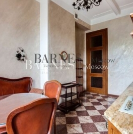 Аренда 4-комн квартиры на вторичном рынке Трёхпрудный переулок,  д. 8