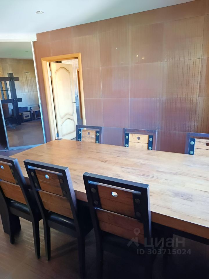 Аренда 3-комн квартиры на вторичном рынке Павловск, Слуцкая улица, 7