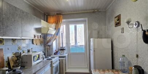 Комната Загребский б-р,  д. 7,  к. 3