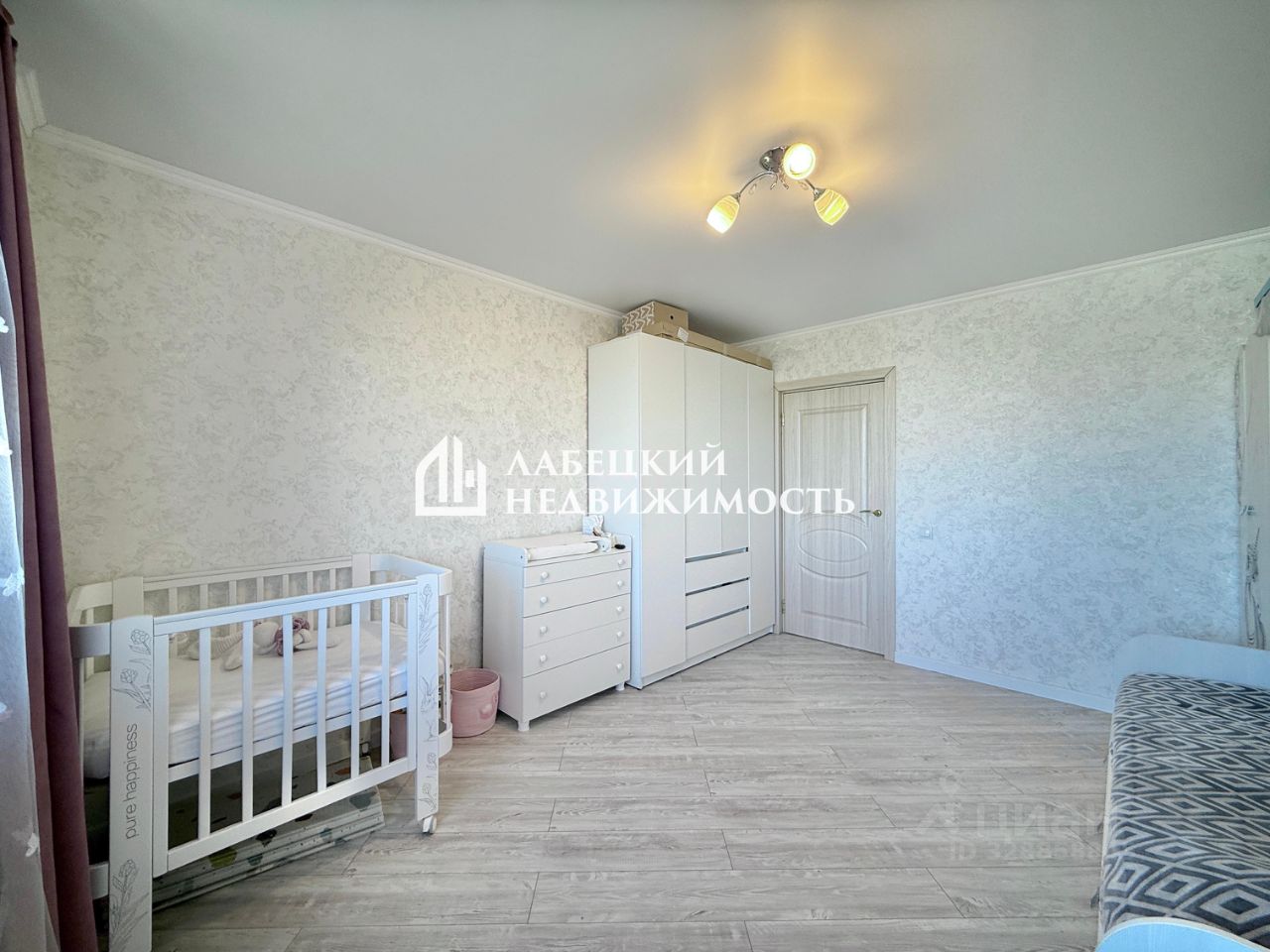 Продажа 1-комн квартиры на вторичном рынке пос. Аннино, улица Весенняя, 1