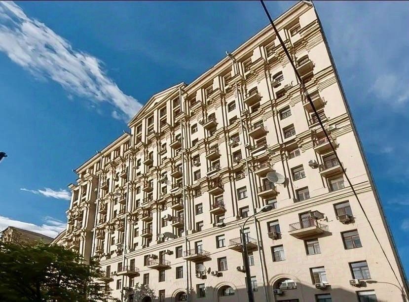 Продажа 2-комн квартиры на вторичном рынке Газетный переулок, 13С1