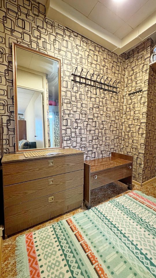 Продажа 1-комн квартиры на вторичном рынке улица Винокурова, 12К4