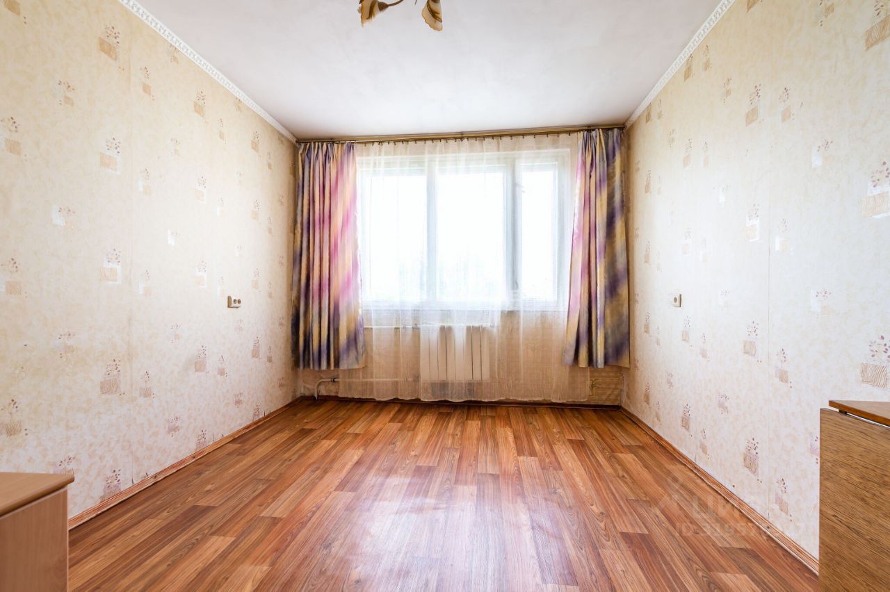 Продажа 3-комн квартиры на вторичном рынке Серебристый бульвар, 15