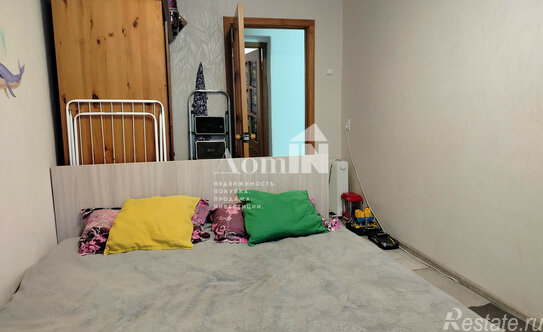 Продажа 3-комн квартиры на вторичном рынке Бухарестская ул,  д. 27 к2