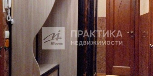 2-комн квартира улица Генерала Белова, 57