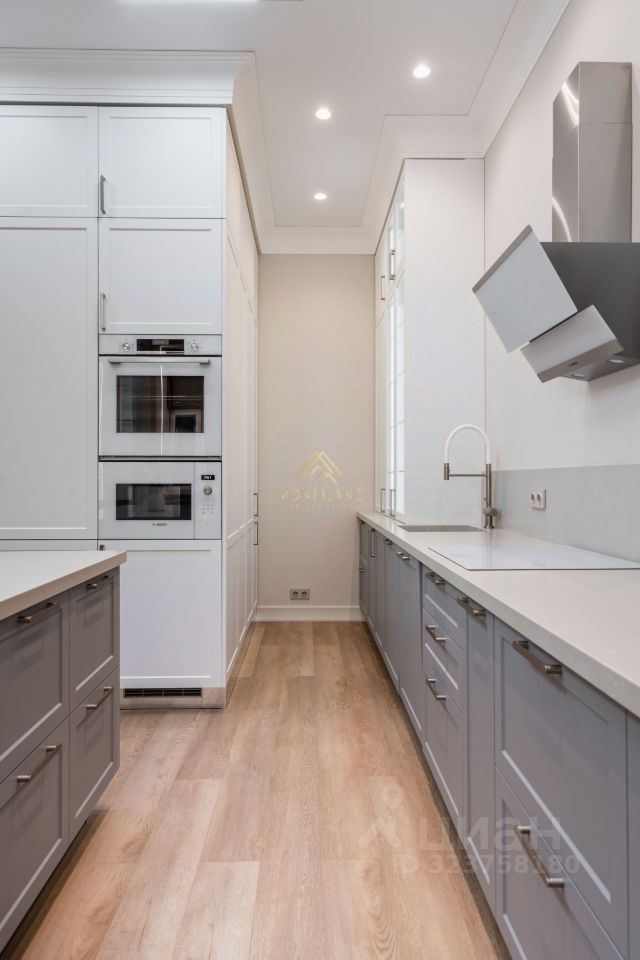 Продажа 3-комн квартиры на вторичном рынке Ропшинская улица, 24