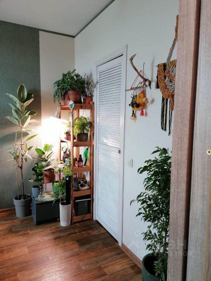 Продажа 1-комн квартиры на вторичном рынке Мурино, проспект Авиаторов Балтики, 15