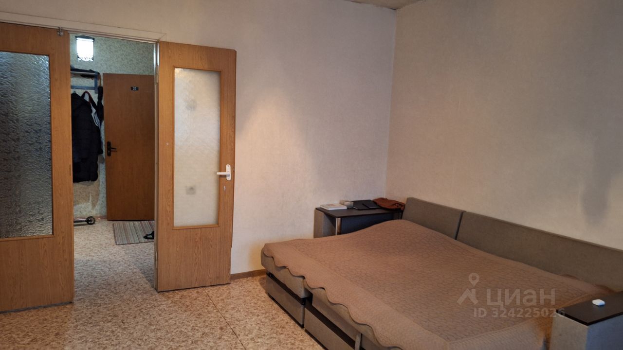 Продажа 2-комн квартиры на вторичном рынке Изюмская улица, 47к3