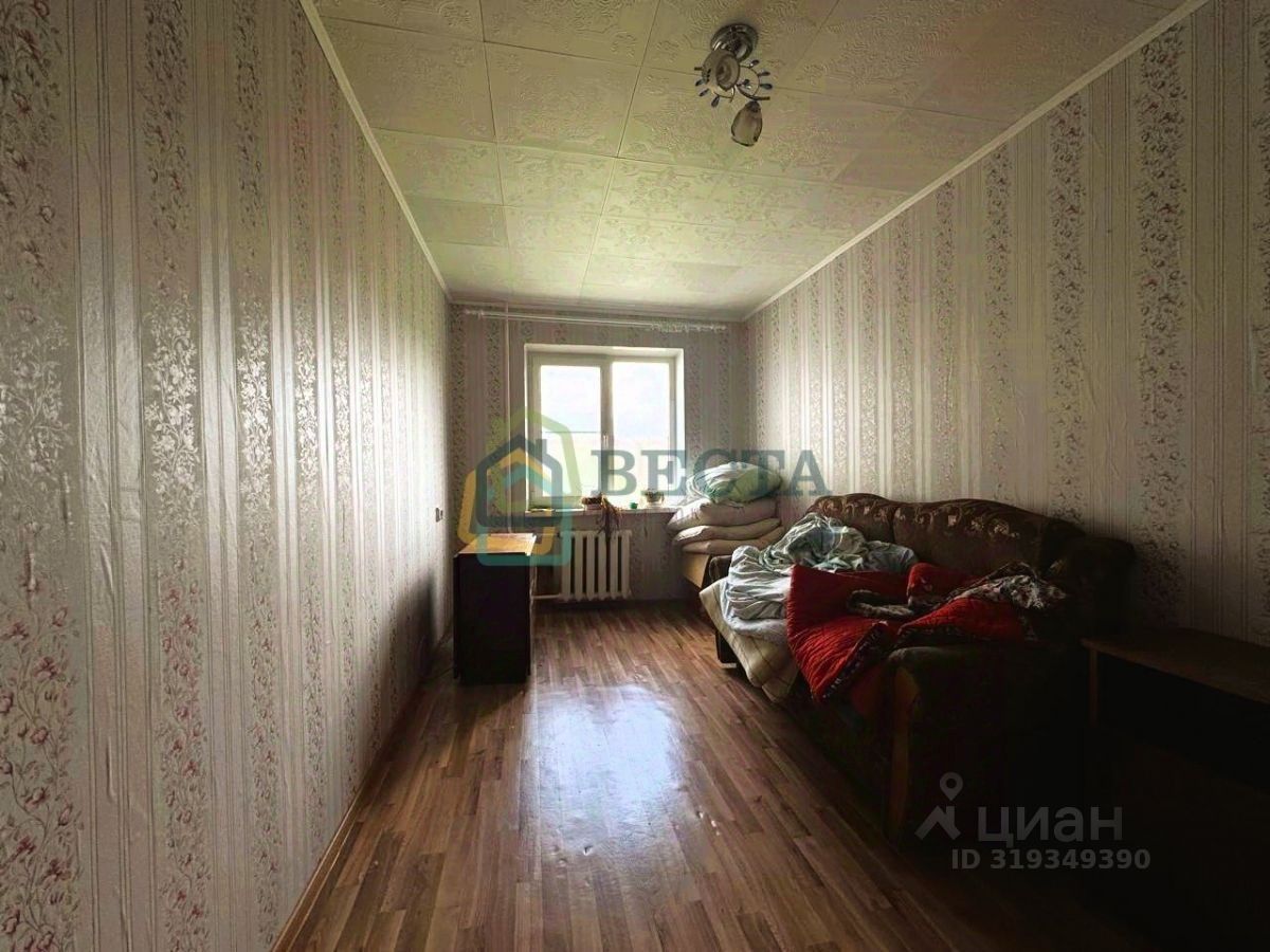 Продажа 3-комн квартиры на вторичном рынке пос. Курск, 6