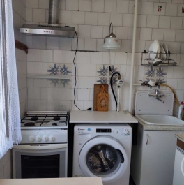 Аренда 2-комн квартиры на вторичном рынке Петергоф г., Петергоф г.,  д. 11