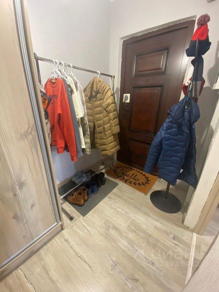 Продажа 1-комн квартиры на вторичном рынке Зеленоградский пгт, улица Островского, 15
