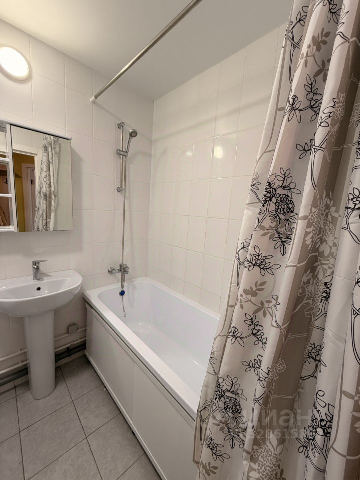 Аренда 1-комн квартиры на вторичном рынке Колпино, дорога Балканская, 12к2