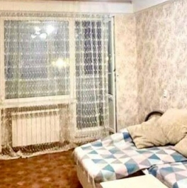 Продажа 3-комн квартиры на вторичном рынке Лопухинка, Первомайская улица