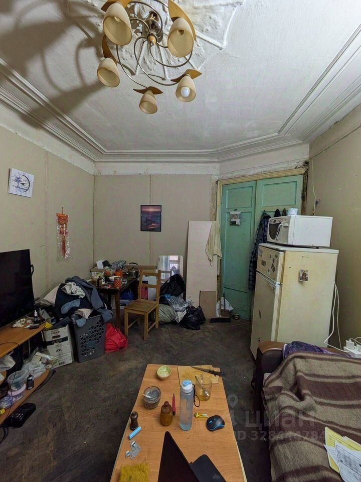 Продажа 4-комн квартиры на вторичном рынке проспект Большой Васильевского острова, 62