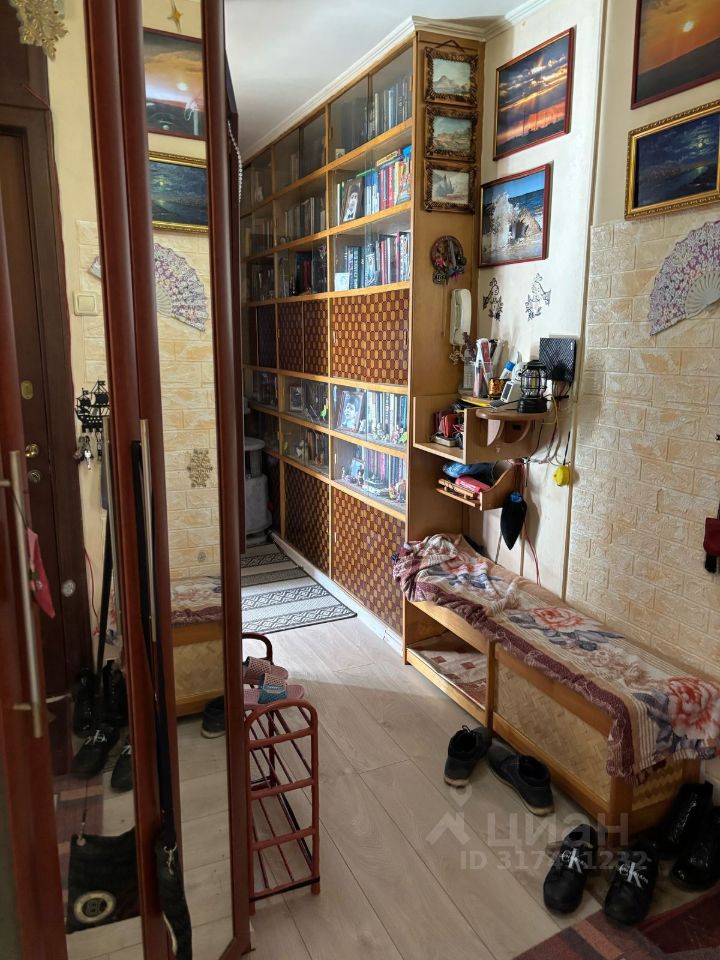 Продажа 3-комн квартиры на вторичном рынке Уральская улица, 6К1