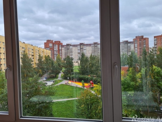 Продажа 1-комн квартиры на вторичном рынке Российский пр-кт,  д. 5