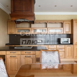 Продажа 3-комн квартиры на вторичном рынке ул Нежинская,  д. 1,  к. 3