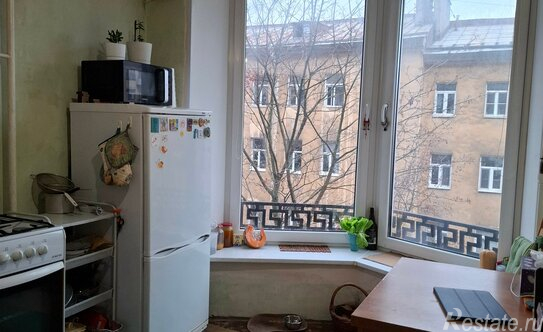 Продажа 1-комн квартиры на вторичном рынке Лиговский пр-кт,  д. 105