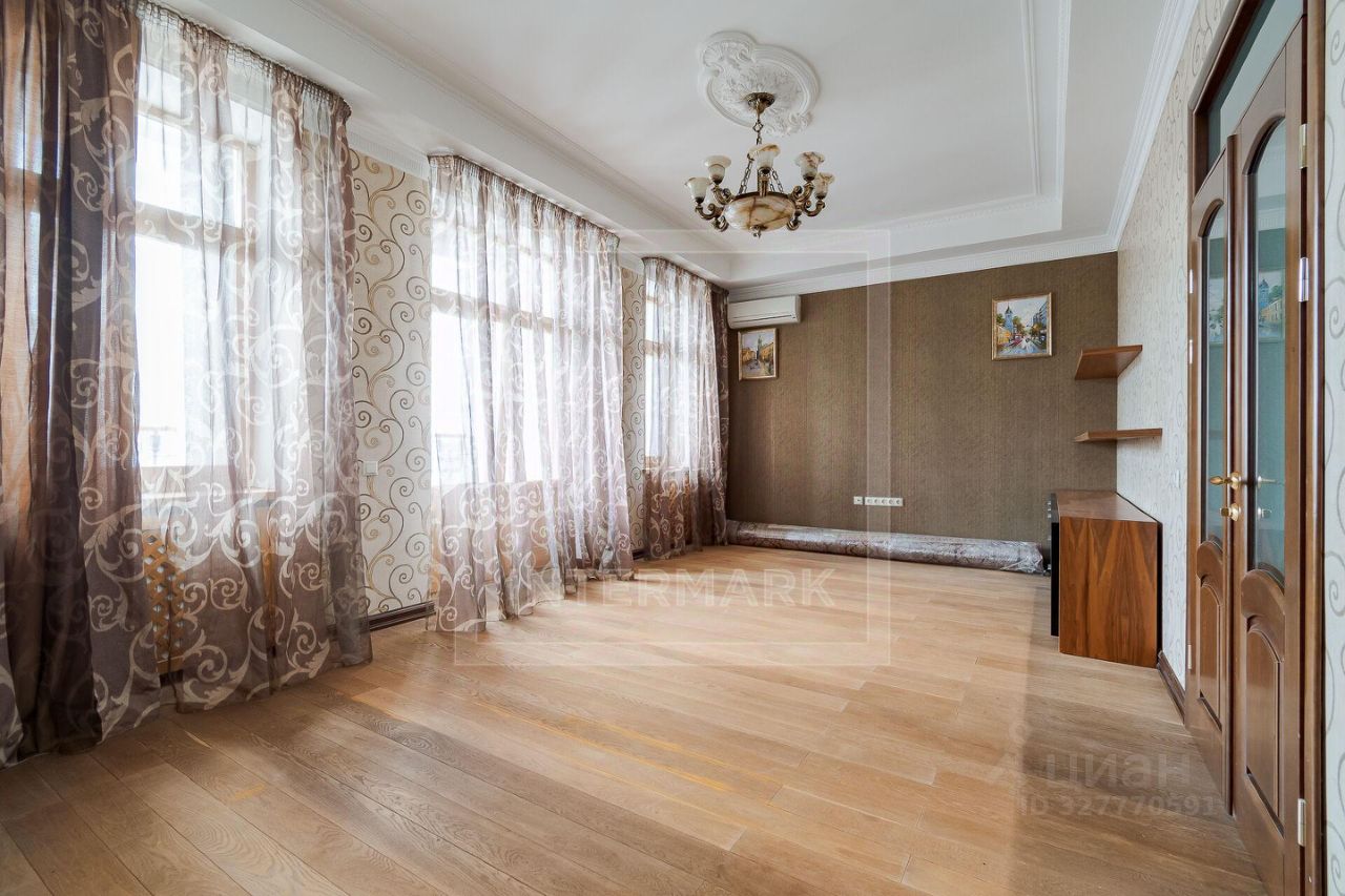 Аренда 5-комн квартиры на вторичном рынке Гончарная улица, 26к1