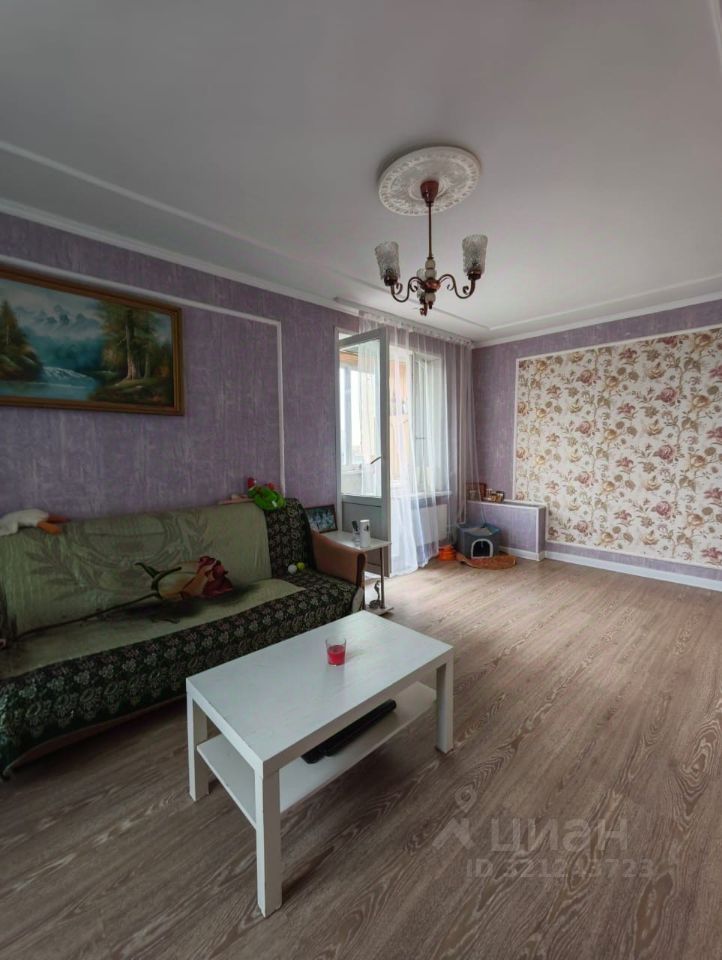 Продажа 3-комн квартиры на вторичном рынке улица 50 лет Октября, 19К2