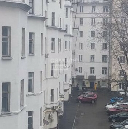 Продажа 2-комн квартиры на вторичном рынке Беговая улица,  д. 11