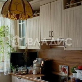 Продажа 2-комн квартиры на вторичном рынке ул Лескова,  д. 21