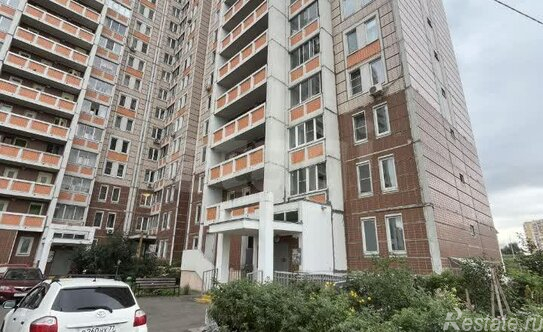 Продажа 1-комн квартиры на вторичном рынке пр-кт Защитников Москвы,  д. 1