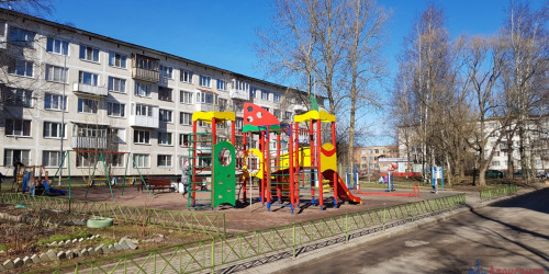 3-комн квартира Сосновый Бор г., Красных Фортов ул. ,  д. 5