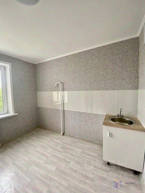 Продажа 3-комн квартиры на вторичном рынке с. Ситне-Щелканово, улица Спортивная, 3