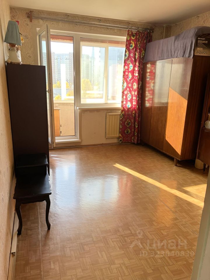 Продажа 1-комн квартиры на вторичном рынке Богатырский проспект, 61К1