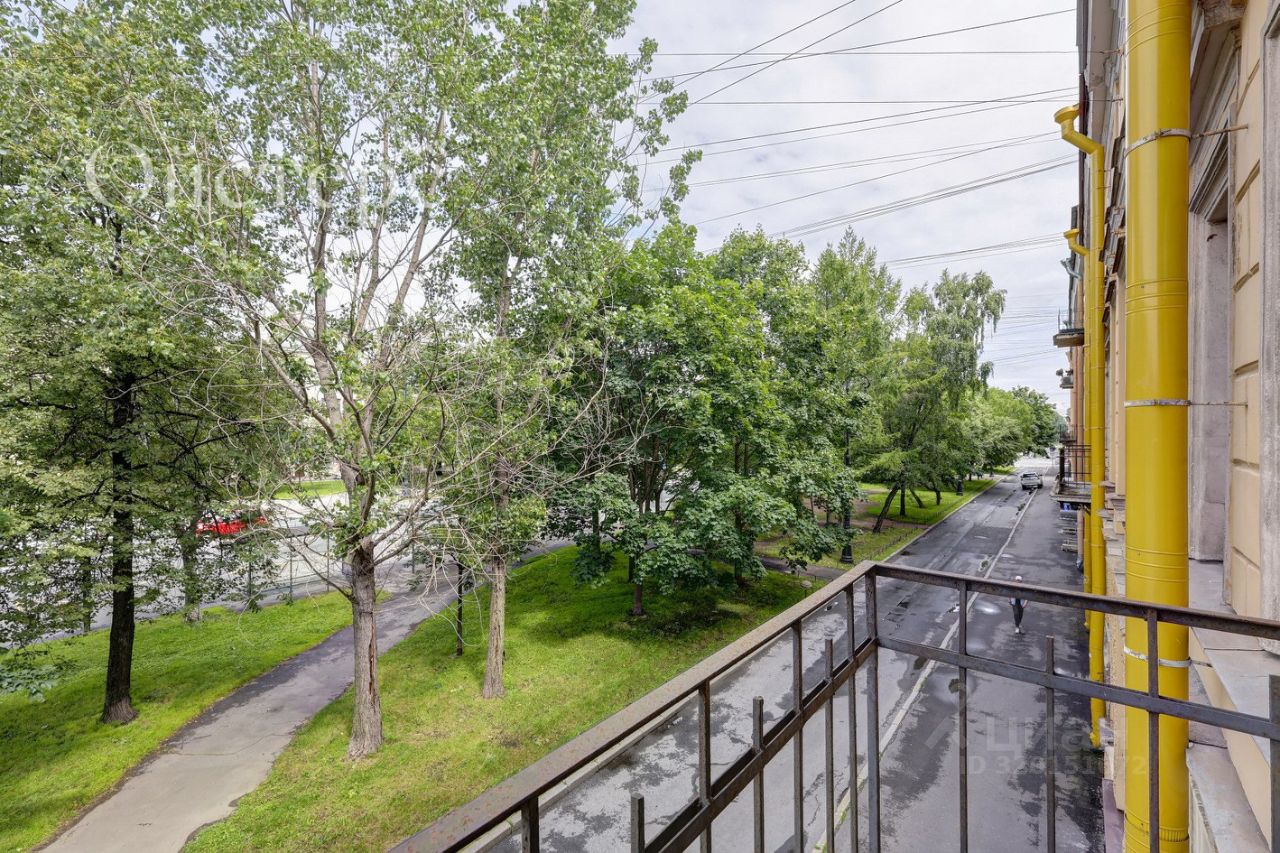 Продажа 1-комн квартиры на вторичном рынке проспект Большой Васильевского острова, 26