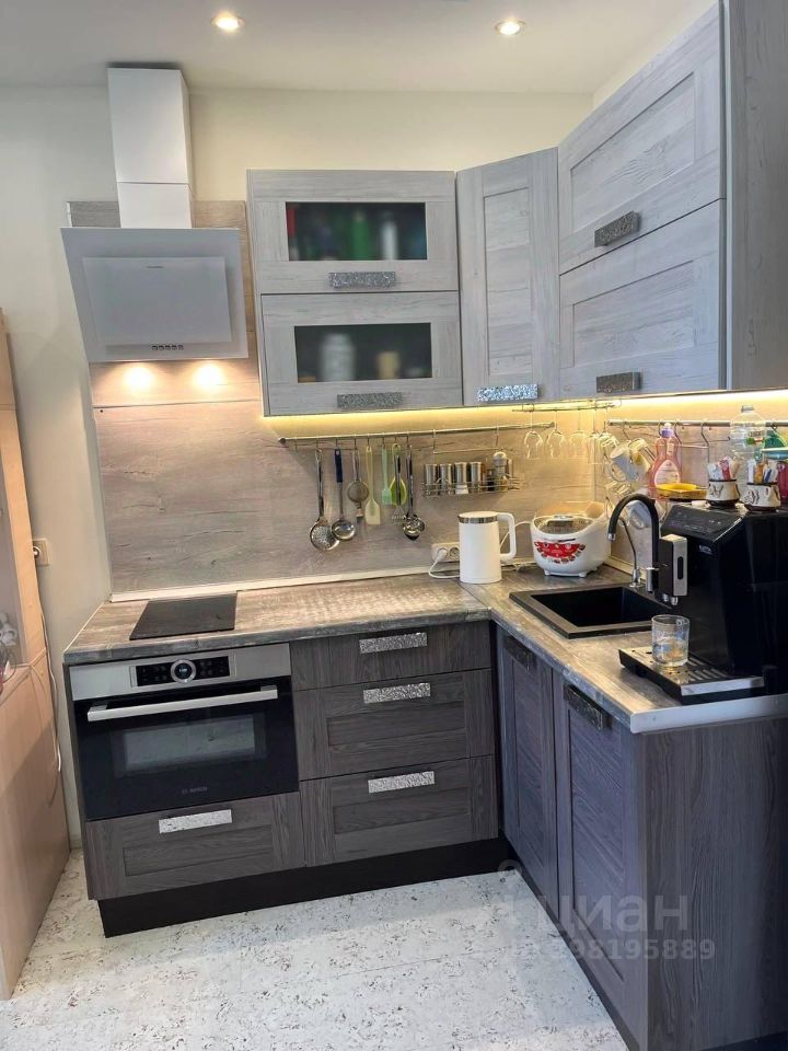 Продажа 1-комн квартиры на вторичном рынке улица Вадима Шефнера, 12к1