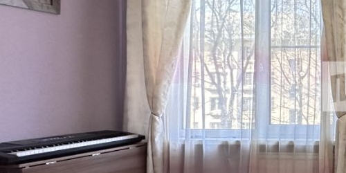 4-комн квартира улица Лени Голикова, 12